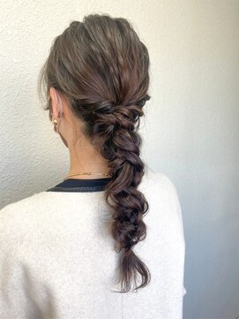 オアシス ガーデン 大和店(Oasis GaRDEN) お呼ばれ編み下ろしアレンジ