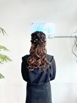 グランツ(GLANZ) ヘアセットヘアアレンジハーフアップお呼ばれスタイル