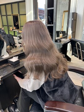 ノエ 心斎橋(Noe) ブリーチ1回グレージュカラー