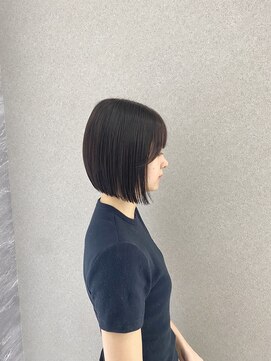 ルクス(Luxs) 前下がりぱつっとボブ