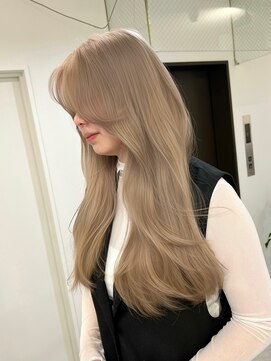ヴィア 京都烏丸(Via) ブリーチ ダブルカラー ミルクティーベージュ レイヤーカット