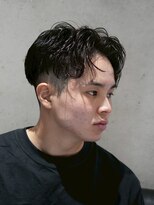 メッツ 原宿(METS)&nbsp;MEN'S/センターパート×ニュアンスパーマ/テーパーフェード