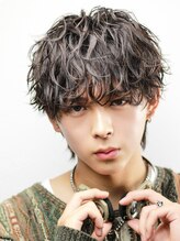 《シャドウパーマ》スタイリングも簡単なのに雰囲気が出るパーマ【メンズ/シャドウパーマ】