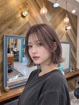 クレメンテ バイ ロスタ(Clemente by Rosta)&nbsp;切りっぱなしボブ