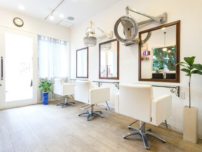 ハラサロンカージュ(hara salon Khaju)