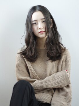 クィーンズガーデンバイケーツーギンザ(QUEEN’S GARDEN by K two GINZA) [K-two銀座] スタイリング楽ちん！ニュアンスゆるロング