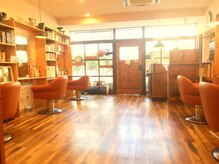 ラクヘアー 六本松店(rak hair)の雰囲気（お店は夜19時まで空いているのでゆっくりくつろいでいって下さい）