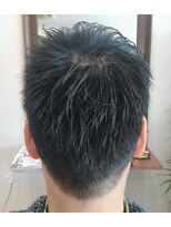 ロハス(LOHAS) ツーブロック風刈り上げ・ベリーショート
