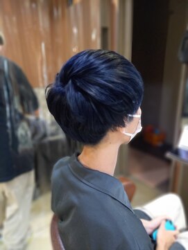 ヘアリゾートユア 新大久保店(hair resort YuA) ネイビーカラー