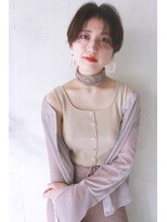 コンビネーション(combination)&nbsp;ハンサムショート　ショートパーマ　センター分け前髪　01