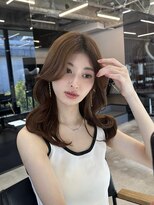 アリュウル 表参道 青山(Allure)&nbsp;小顔に見えるくびれヘア　レイヤーカット　透明感カラー　KAKO