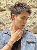 短髪　スパイキーショート