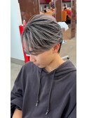 ホワイトシルバーアッシュバレイヤージュセンターパート