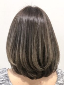 ヘアーサロン アオ(Hair Salon Ao)の写真/30代からの髪悩みもマンツーマンで解決。炭酸スパと厳選ケアで、年齢に負けない自然な艶と潤いを叶える◎