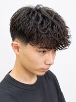 メンズフィール 心斎橋(MEN'S FEEL)&nbsp;リバースセンターパート/ニュアンスパーマ/ダウンバング