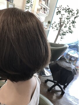 ヒッピーヘアー(Hippie Hair) ストレートブルーアッシュ