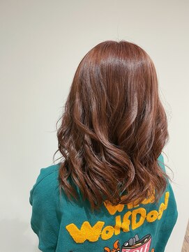 ルッツ(Lutz) ほんのりピンクアッシュベージュ