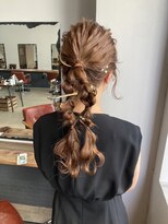 ロティー(loty)&nbsp;《miki》結婚式ヘア　タイトヘア　ツインアレンジ