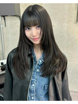 ハロ(Halo) レイヤー/黒髪/ぱっつん前髪/顔周りレイヤー/小顔/韓国/3