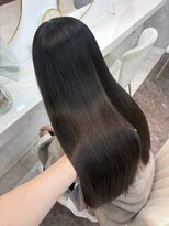 エス(Ess)&nbsp;美髪/ワイドバング/ホワイトブロンド[髪質改善/ヘアセット/大宮]