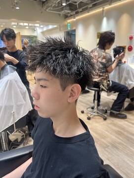 ルースト 渋谷店(ROOST) 短髪ツイストスパイラル