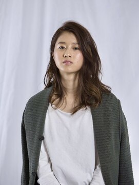 ラム(Lum) セミロングパーマラフウェーブ