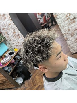 クラウン(CROWN) ホワイトメッシュ×ツイストジェット