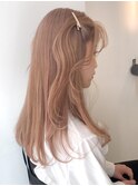 ピンクベージュ