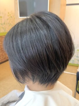 カットハウス はさみの部屋 ハンサムショート/縮毛矯正/耳かけ/襟足スッキリ/前髪あり