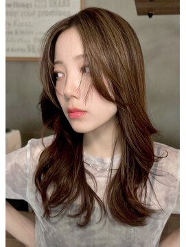 メゾンドムニ 恵比寿(Maison de MUNi) 大人っぽく動きの出せるロングレイヤー/フェイスレイヤー