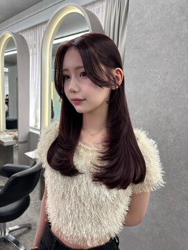 ボタン ハカタ(VOTAN hakata) 市野瀬裕奈/博多韓国ヘア/センター分け/レイヤーカット/暗め