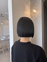 エルレ(Elure) 切りっぱなしボブ