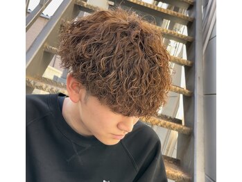 リベラル(liberal)の写真/パーマで印象を変える！県内トップレベルのデザイン力で、全世代のメンズを色気のあるスタイルへ★