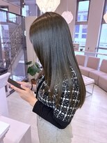 ヘアメイクアン(Hair Make Une) 透明感たっぷり♪オリーブベージュ×ハイレイヤー♪