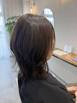 ムク(muku.) 軽やかにまとまるレイヤースタイル