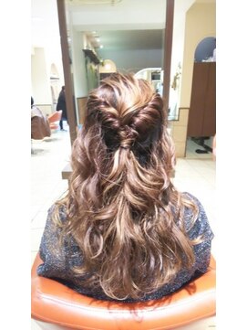 ネオリーブチノ 登戸店(Neolive cino) 【neolive cino】華やかゆるふわハーフアップ☆