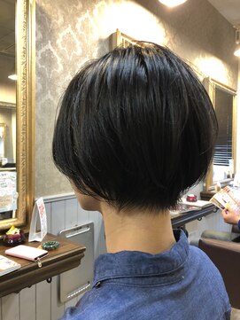 ヘアドレッサー ミアン(HAIRDRESSER MIEN) ショートボブ