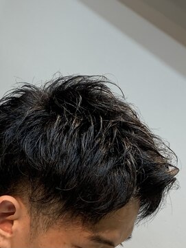 クローバー(CLOVER) クセを生かしたショートセンターパート