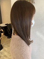 メラク(merak)&nbsp;内巻きミディアムストレート