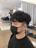 コワファースト 別府&nbsp;アーチ状ツーブロック　刈り上げショート