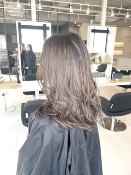 リア 近鉄八尾店(Lia) グレージュ