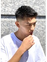 フランクスバーバー アンド ビアークラブ(FRANK'S BARBER and BEER CLUB) 黒髪ボウズ束感ベリーショート刈り上げアップバングフェードI