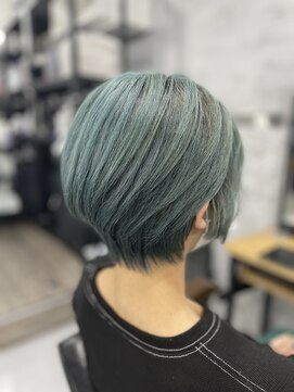 ミコ(MICO hair) エメラルド×ショートシャドールーツ