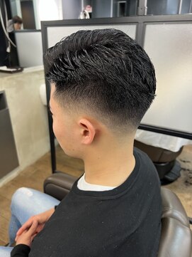 クロムトウキョウ ザ バーバー 新宿本店(CHROM TOKYO the Barber) スキンフェードショート