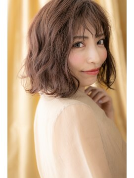カバーヘアアンドスパ ブリス 浦和(COVER HAIR&SPA bliss) くすみベージュアッシュ外ハネくびれミディアムY浦和30代40代