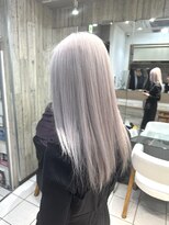 トムキャット(TOM CAT)&nbsp;春のハイトーン　ケアブリーチ　ホワイト　ベージュ