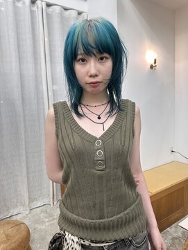 ボタニウム バイ アールサロン(BOTANIUM by RrSALON) ルーツカラーホワイト×ターコイズ