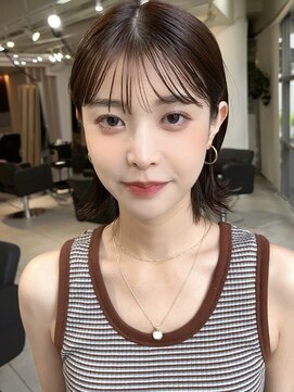 メゾンアクア 表参道(Maison ACQUA) 切りっぱなしボブチェリーブラウンミニウルフ前髪縮毛矯正表参道