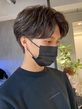 エリマ 横浜西口(elima) 横浜西口ニュアンスパーマ緩めメンズカットセンターパート30代