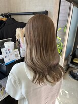 トリコ(ToricO)&nbsp;ミルクティーグレージュ　ダブルカラー　ブリーチカラー　くすみ